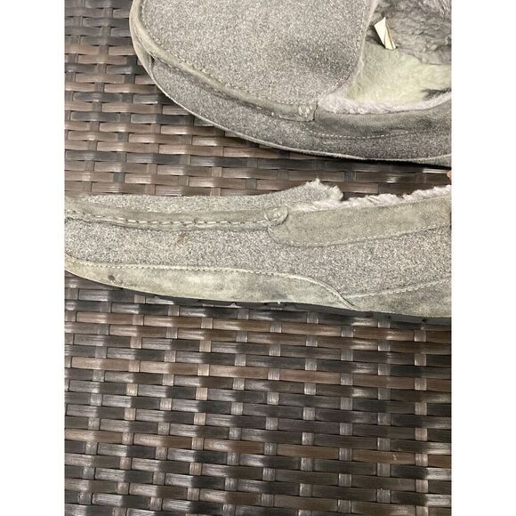 UGGs moccasin Men’s size 12 - Picture 8 of 8